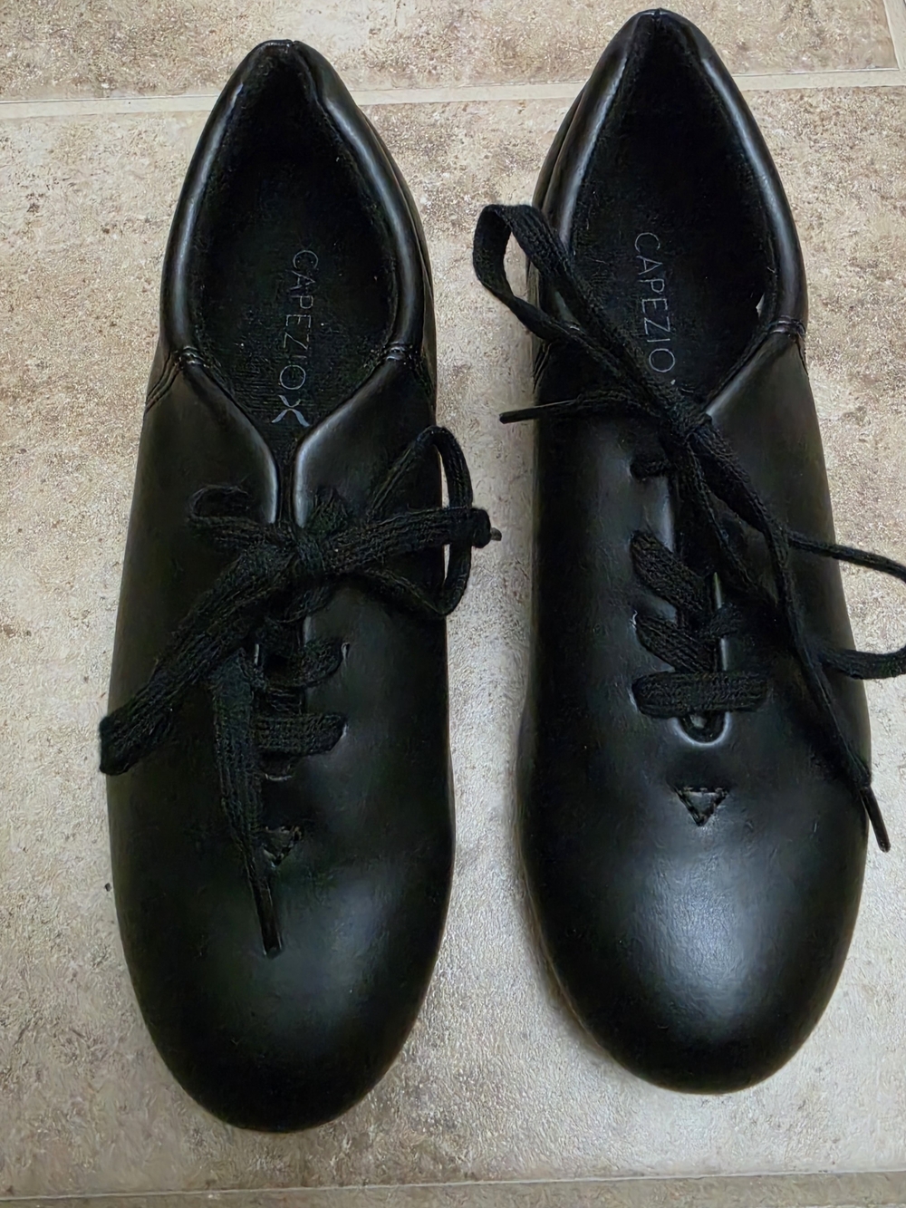 Capezio Black Tap Shoes for Men - Sleek Lace-Up Design Size 6